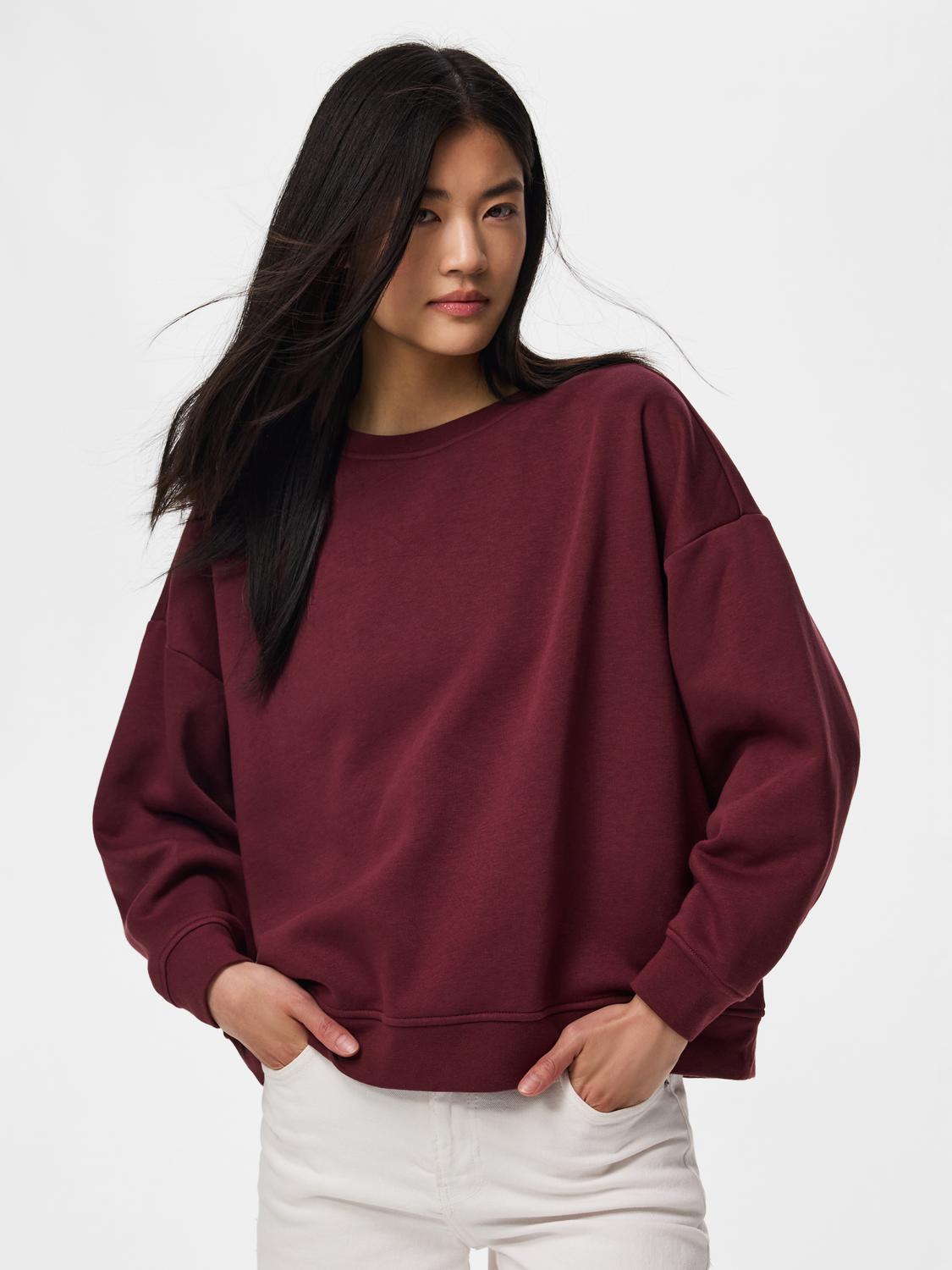 model_shot-front